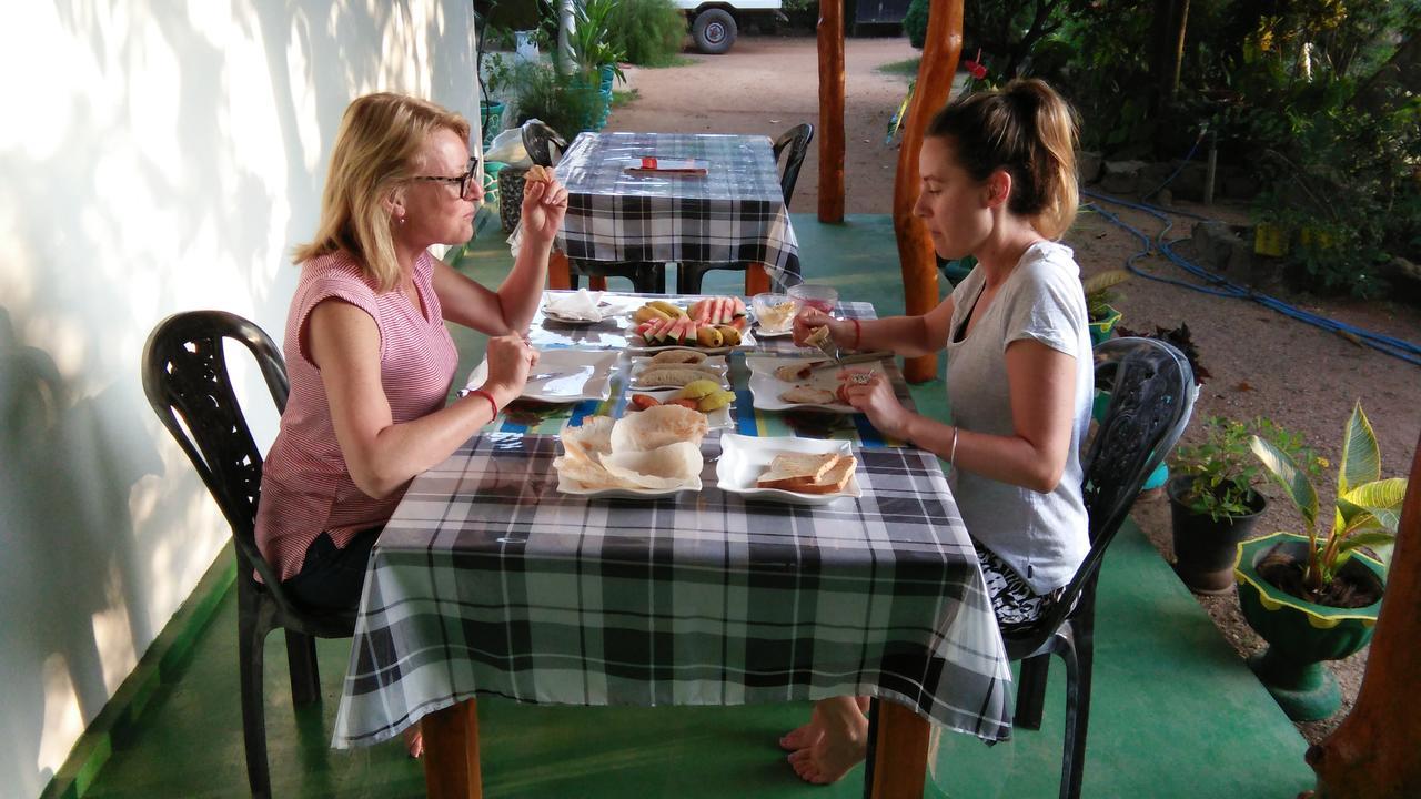 Amaya River Side Homestay 시기리야 외부 사진