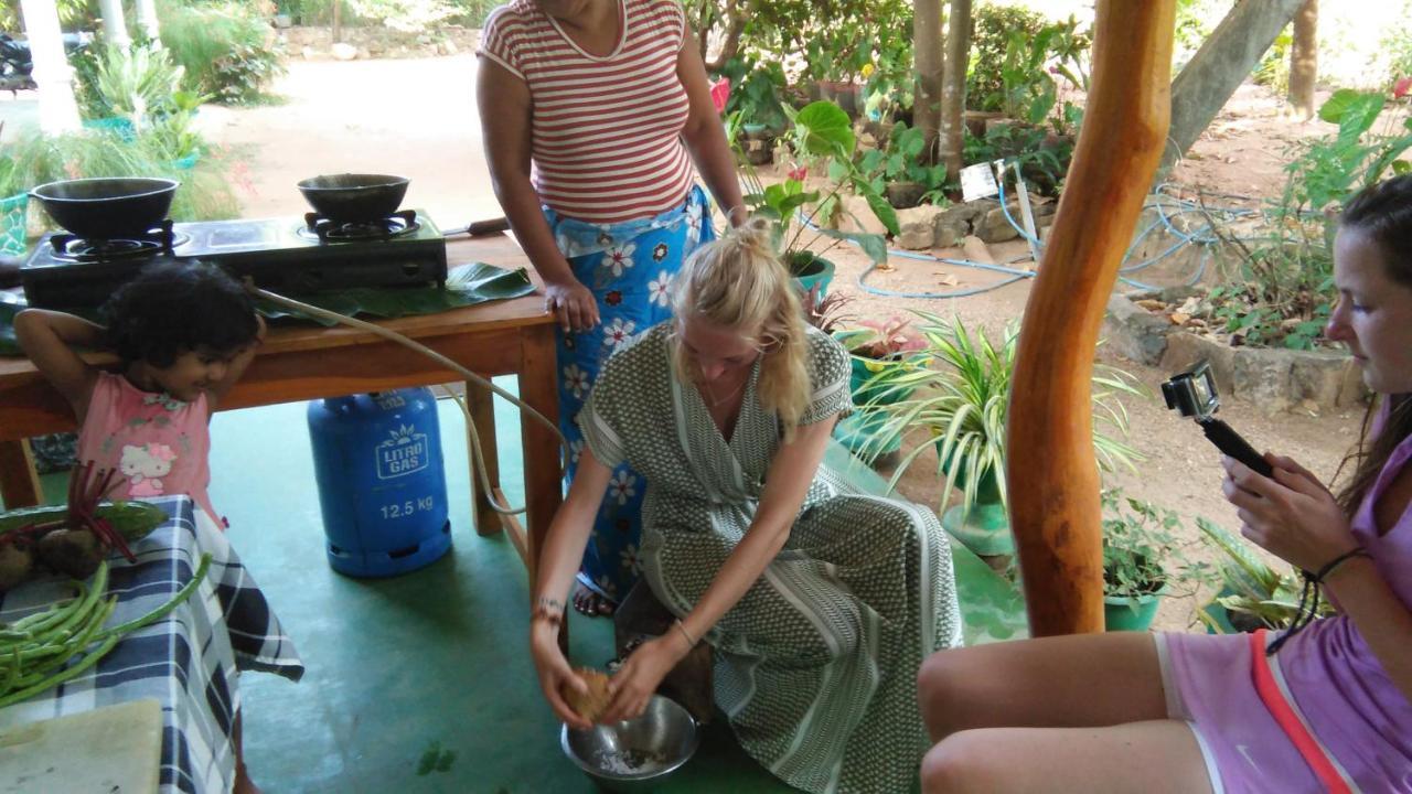 Amaya River Side Homestay 시기리야 외부 사진