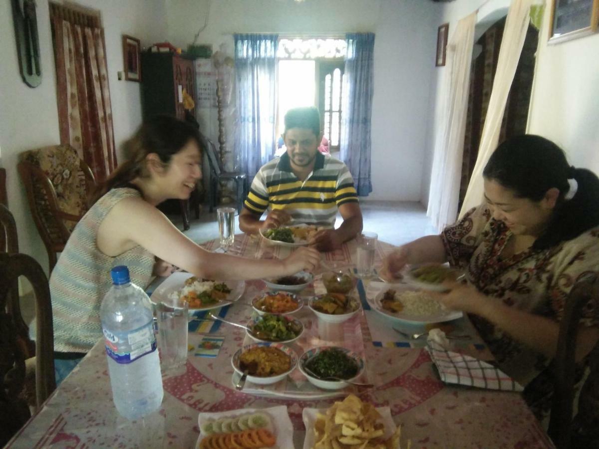 Amaya River Side Homestay 시기리야 외부 사진